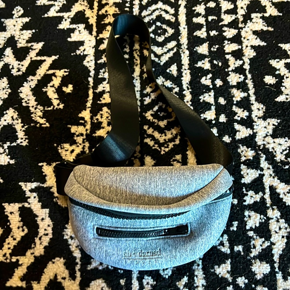 NWOT Ahdorned Crossbody/Fanny Pack